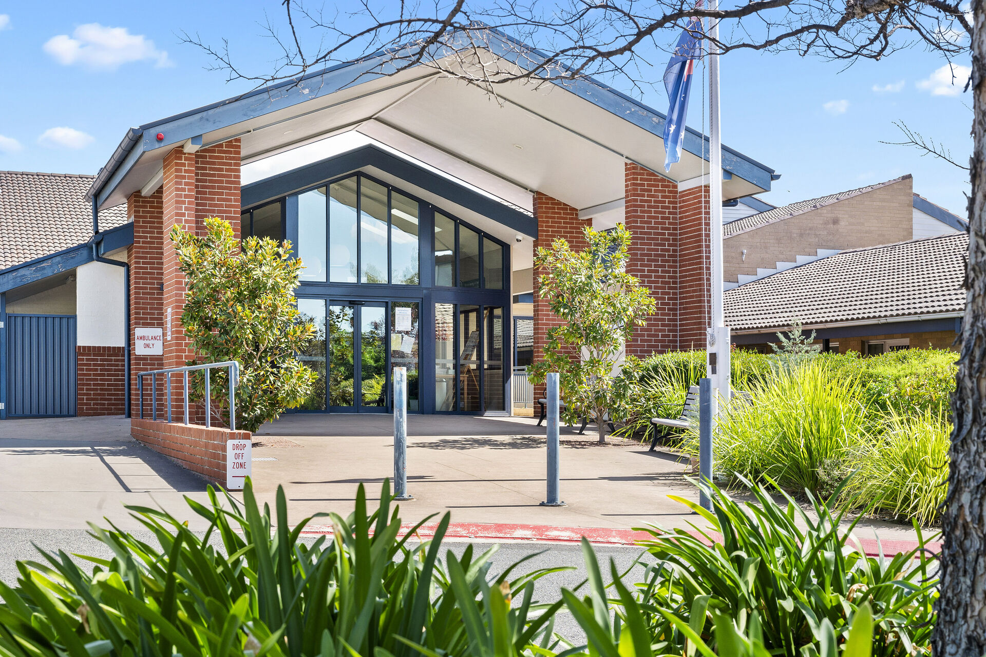 front view of baptistcare george forbes house aged care home in queanbeyan nsw