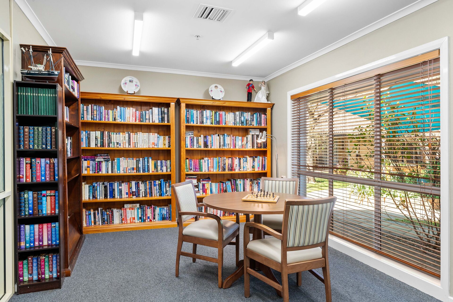 library of the george forbes aged care home in Queanbeyan nsw